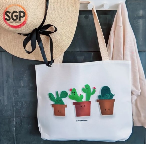 Salt & h2o SGP Love Grows Here Tote Bag